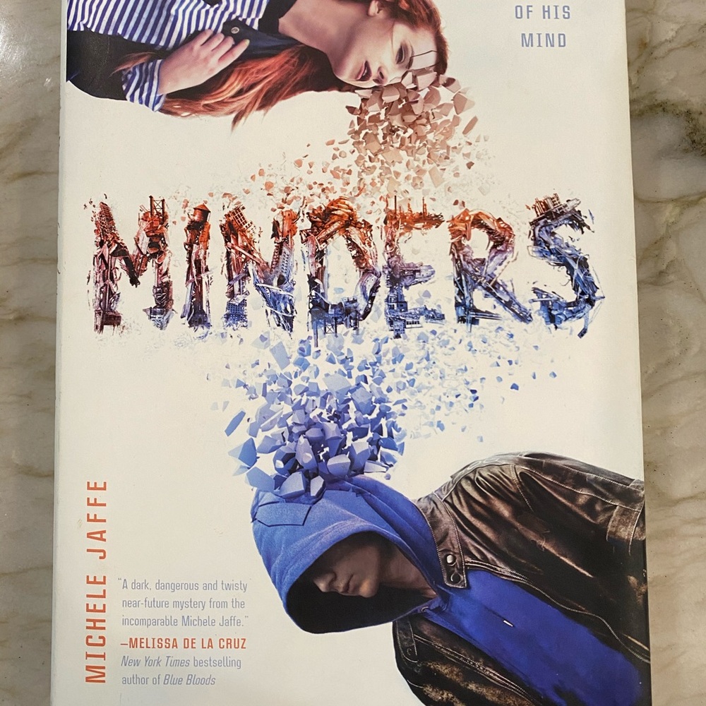 Book : Minders by Michelle Jade